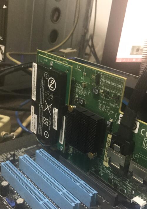 如何在桌面電腦上安裝并使用SAS硬盤